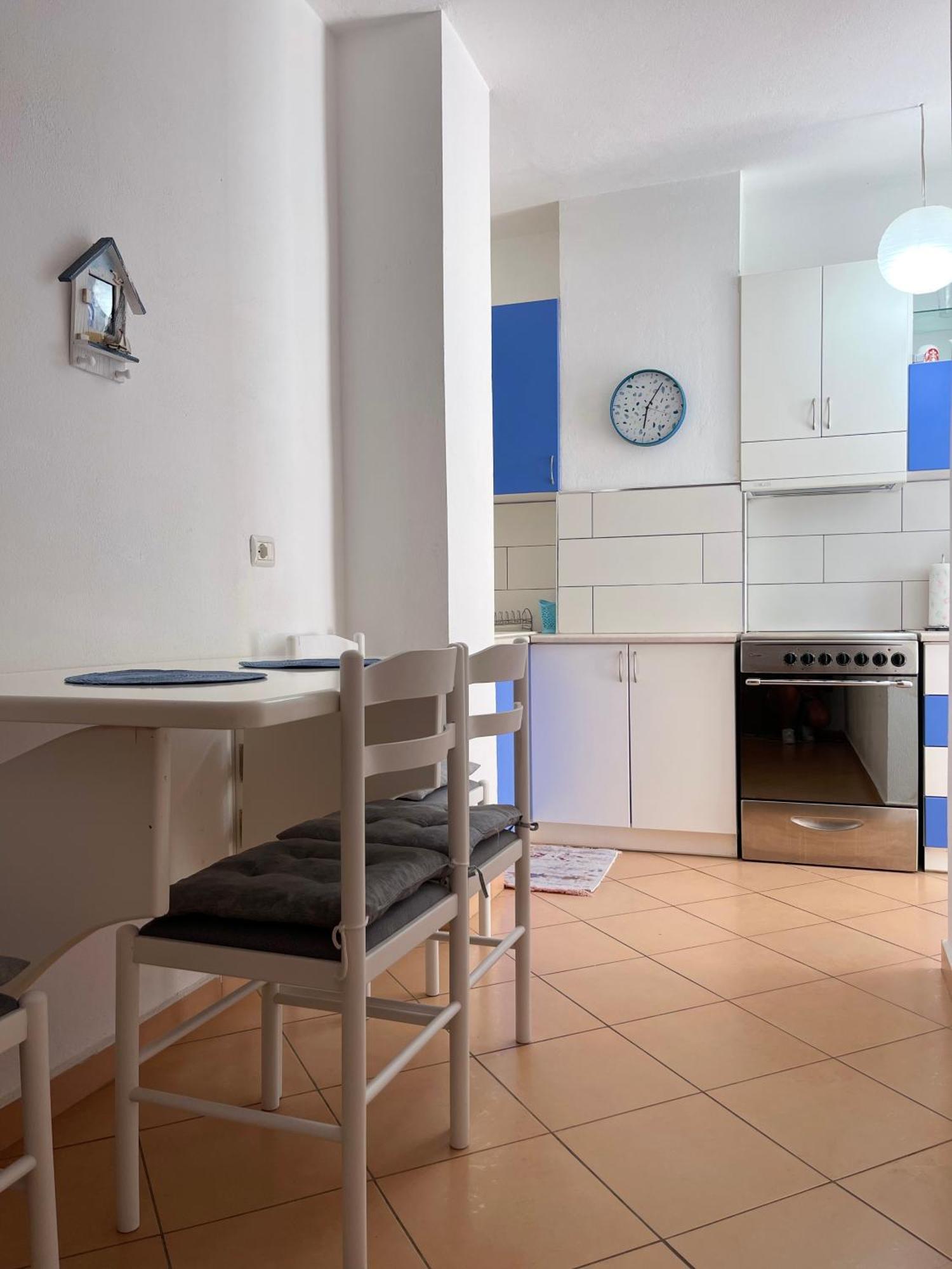 Kristi Apartment 2 Min To Sea Netflix & Espresso Station Sarandë Exteriör bild
